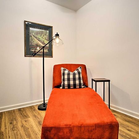 Newly Remodeled Apartment On Main Street In Saluda المظهر الخارجي الصورة