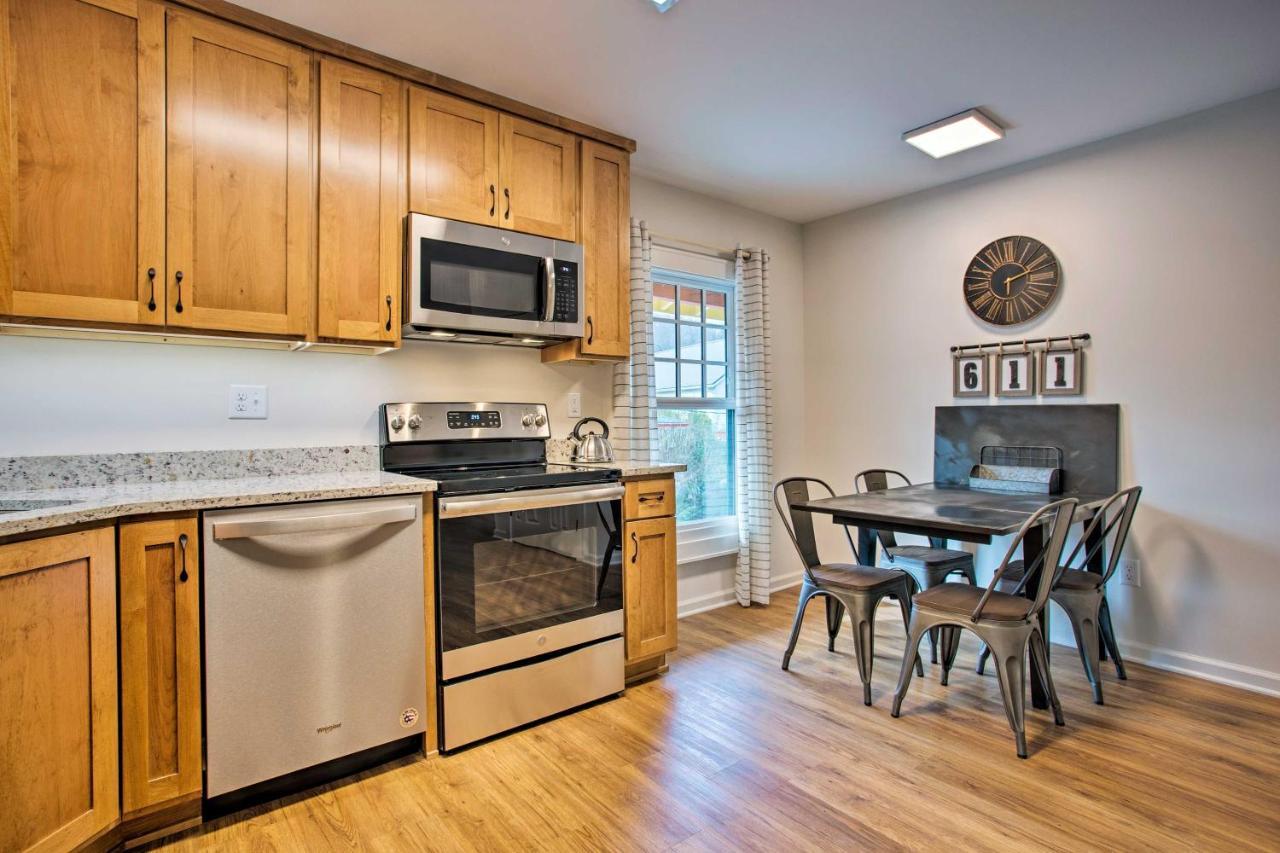 Newly Remodeled Apartment On Main Street In Saluda المظهر الخارجي الصورة