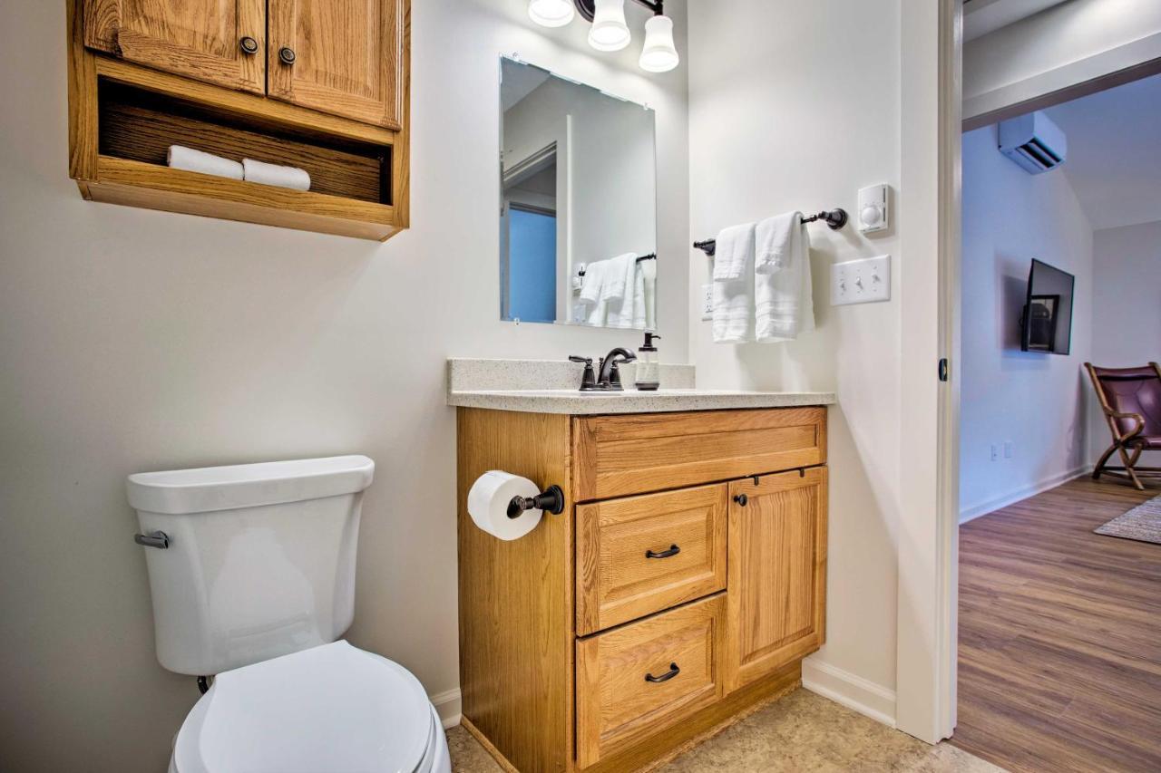 Newly Remodeled Apartment On Main Street In Saluda المظهر الخارجي الصورة
